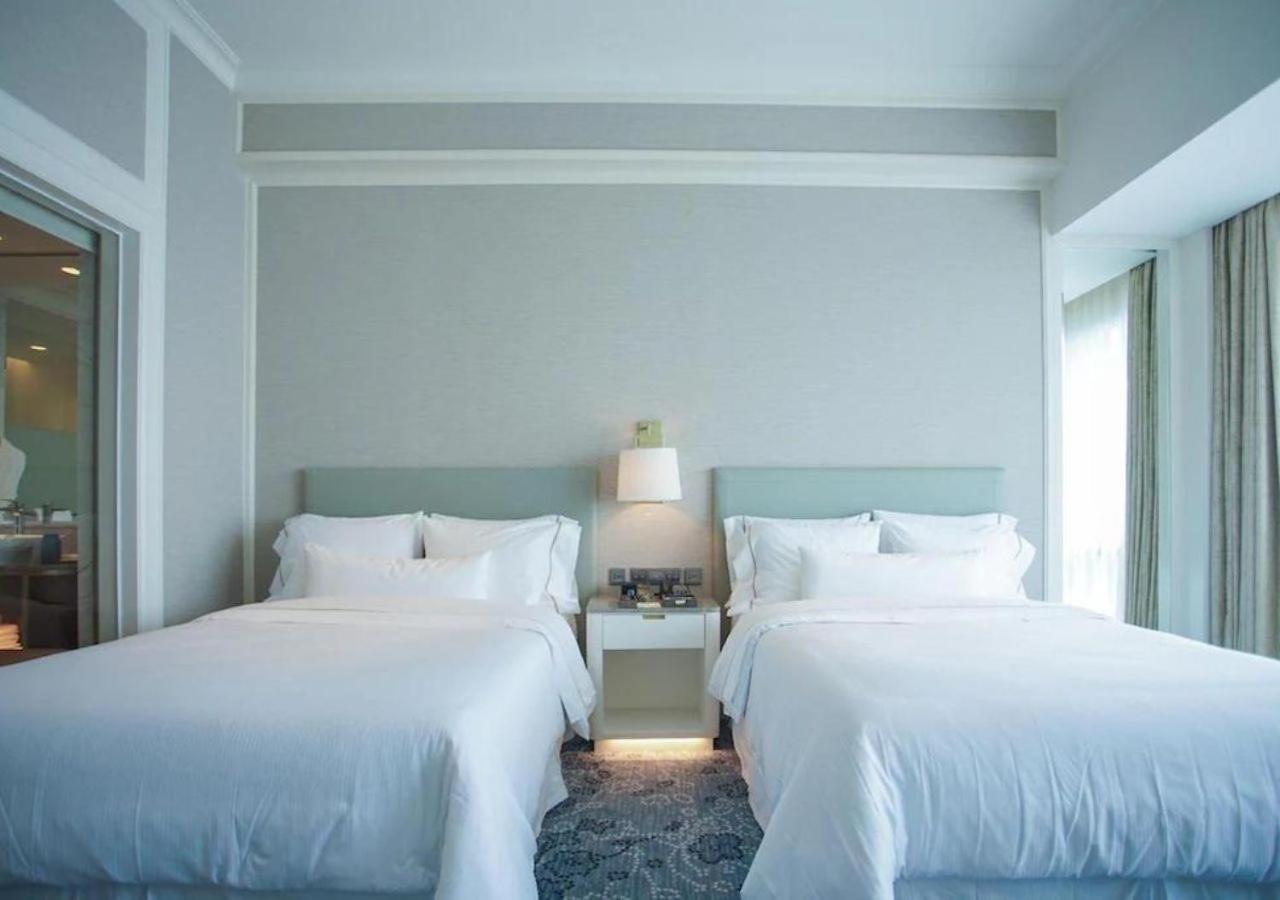 The Westin Surabaya Hotel Luaran gambar